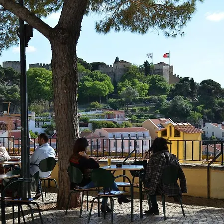 Garden And City Views In Graca * Lisboa