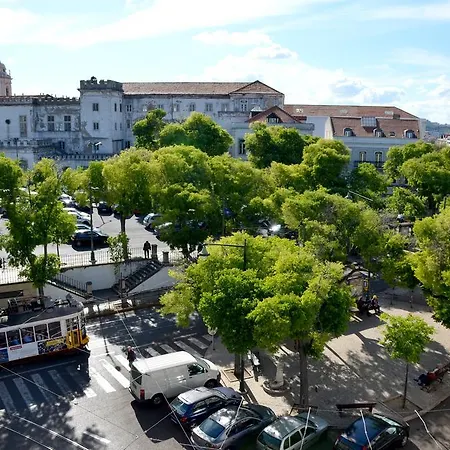 Garden And City Views In Graca Apartmán *