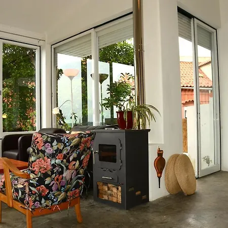Garden And City Views In Graca
