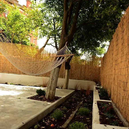 Garden And City Views In Graca