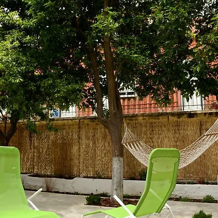 Garden And City Views In Graca